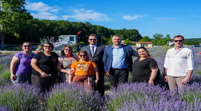 Saray Lavanta Bahçesi’nde Renkli Şenlik