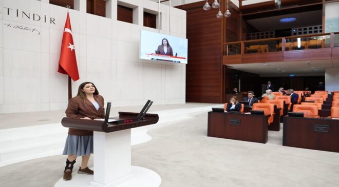 İYİ Parti’li Selcan Taşçı’dan Meclis’te Sert Çıkış: “Türkiye Katillerin Özgürce Dolaşacağı Bir Ülke Değildir”