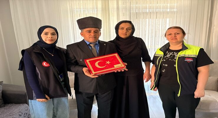 BÜYÜKŞEHİR’DEN ŞEHİT AİLELERİ VE GAZİLERE BAYRAM ZİYARETİ