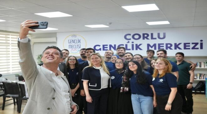 Başkan Sarıkurt: “Çorlu’muz Gençlerimizin Fikirleriyle Güzelleşecek”