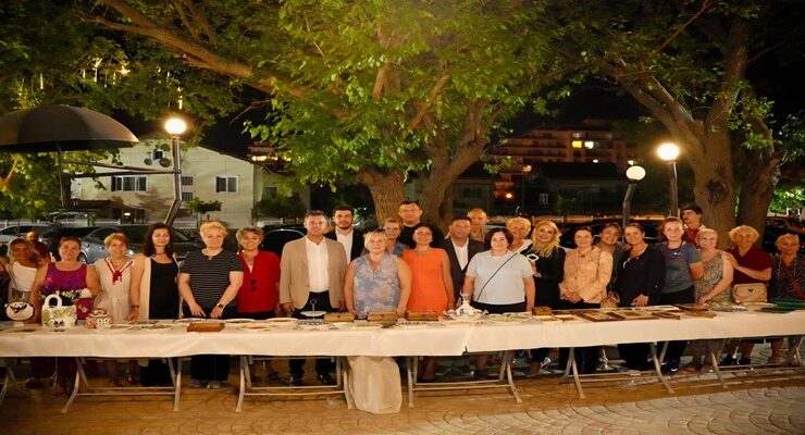 Başkan Sarıkurt Üreten Kadınların Gururuna Ortak Oldu