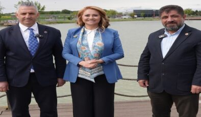 BAŞKAN MÜGE YILDIZ TOPAK: ‘VELİMEŞE KOCA GÖLÜMÜZÜ YENİLİYORUZ!’