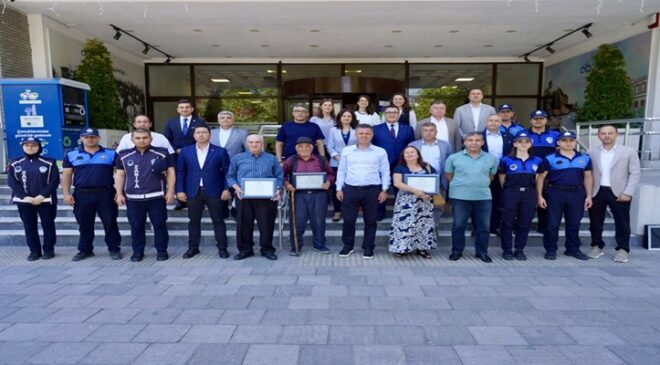 Yemin Heyecanı ve Emeklilik Gururu Bir Arada Yaşandı