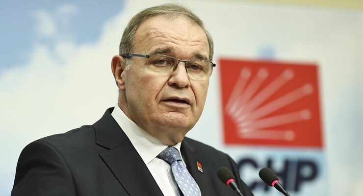 “PARTİ İÇİ KAVGANIN SARAYDAN BAŞKA KİMSEYE FAYDASI YOK”