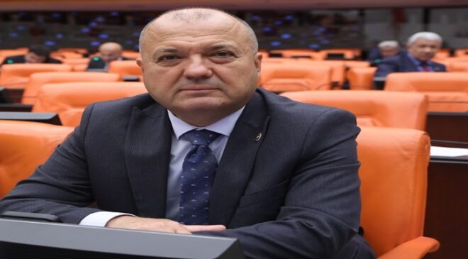 TÜRK İŞÇİSİ HEM ÇOK ÇALIŞIYOR HEM EN AZ KAZANIYOR