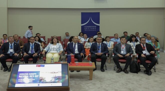 TEKİRDAĞ NAMIK KEMAL ÜNİVERSİTESİ “EDİRNE UFUK AVRUPA ULUSAL BİLGİ GÜNÜ” ETKİNLİĞİNDE TEMSİL EDİLDİ