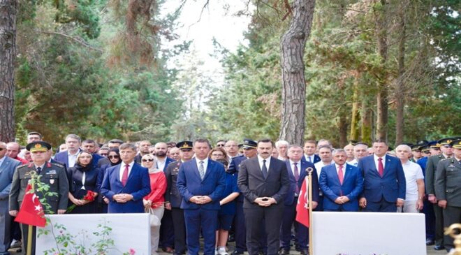Başkan Sarıkurt, 15 Temmuz Anma Programlarına Katıldı