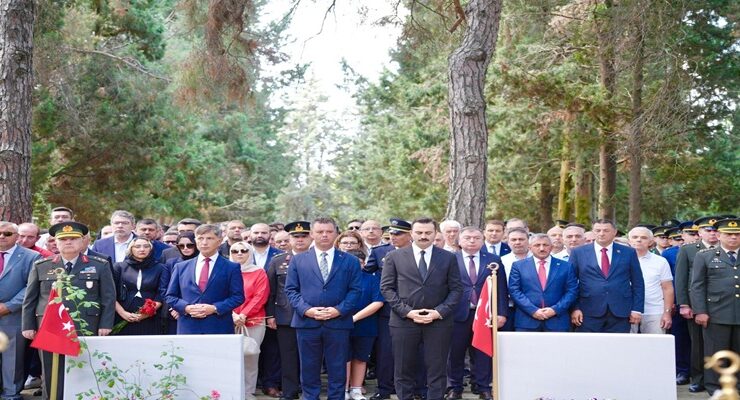 Başkan Sarıkurt, 15 Temmuz Anma Programlarına Katıldı