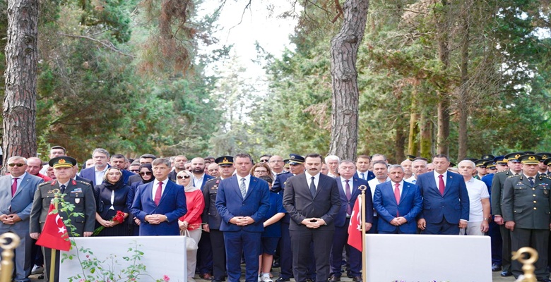 Başkan Sarıkurt, 15 Temmuz Anma Programlarına Katıldı (6)