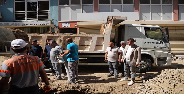 Başkan Sarıkurt`tan Yoğun Saha Mesaisi Çalışmaları Yerinde İncelendi (8)