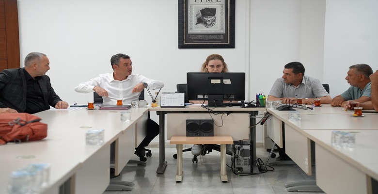 Çorlu Belediyesi, Patlamadan Etkilenen Adalet Apartmanı Sakinlerinin Yanında (13)