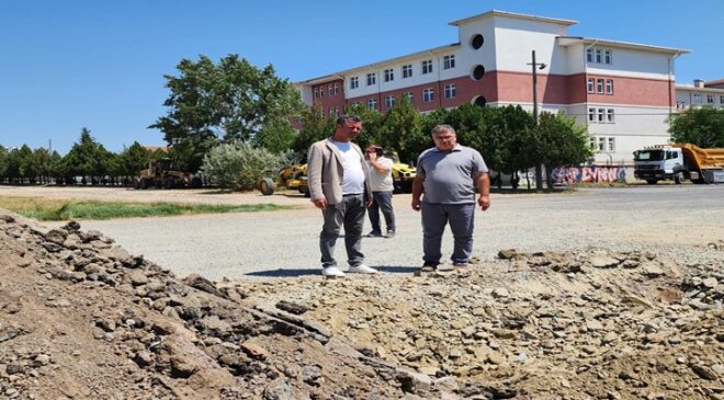 Okullar Bölgesinde Yol Çalışmaları Başladı