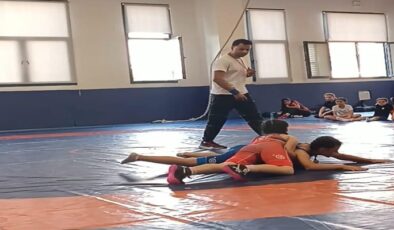 Çorlu’da U8–U14 Kulüpler İl Birinciliği Güreş Müsabakaları Tamamlandı