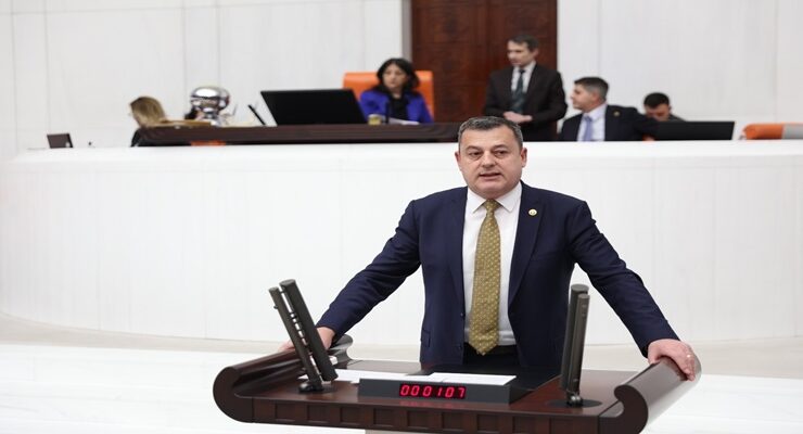CHP’li Vecdi Gündoğdu: “AKP Üretime ve Üretene Darbe Vuruyor”