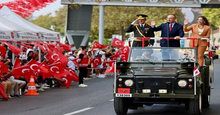BÜYÜK ZAFER’İN 104. YILI TEKİRDAĞ’DA BÜYÜK BİR COŞKU VE GURURLA KUTLANDI