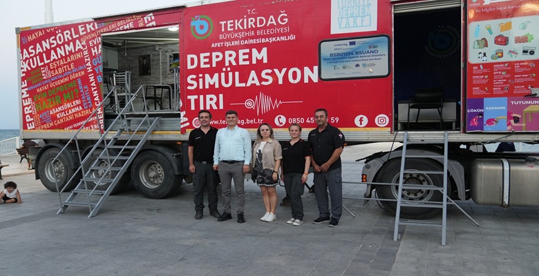 BÜYÜKŞEHİR’DEN MÜREFTE DEPREMİ’NİN YILDÖNÜMÜNDE DEPREM EĞİTİMİ (9)