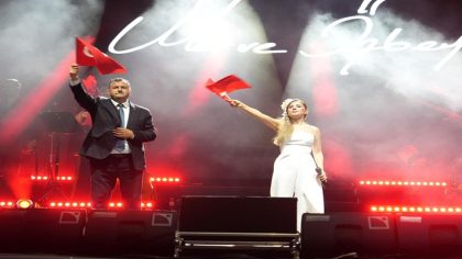 MERVE ÖZBEY SARAY’I SALLADI1