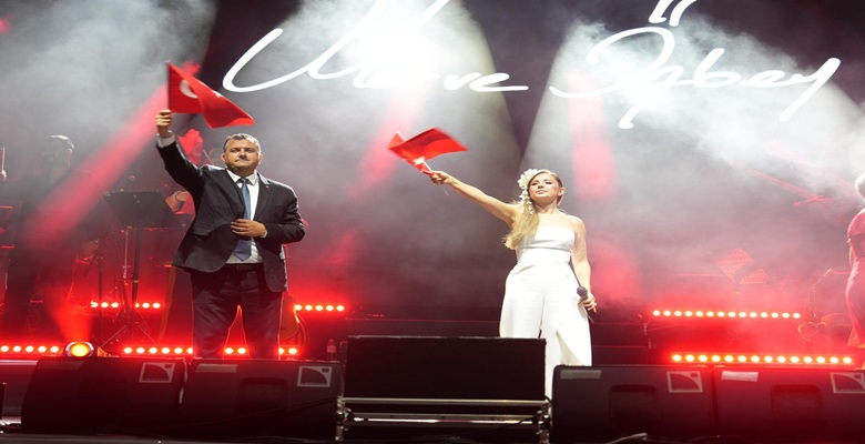 MERVE ÖZBEY SARAY’I SALLADI1