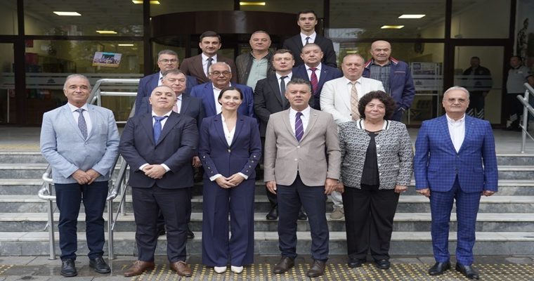 Başkan Sarıkurt, “Komşu Ülkelerle Yerel Yönetimler Arasındaki İş Birliğini Güçlendiriyoruz” (1)