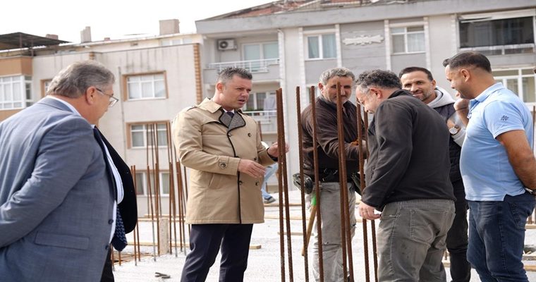 Başkan Sarıkurt, Atatürk İlkokulu Ek Bina Çalışmalarını İncelendi