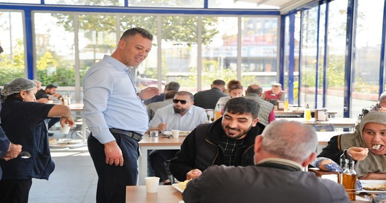 Başkan Sarıkurt Kent Lokantası’nda Vatandaşlarla Bir Araya Geldi