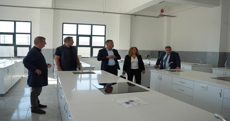 Başkan Sarıkurt’tan Mesleki Eğitime Tam Destek